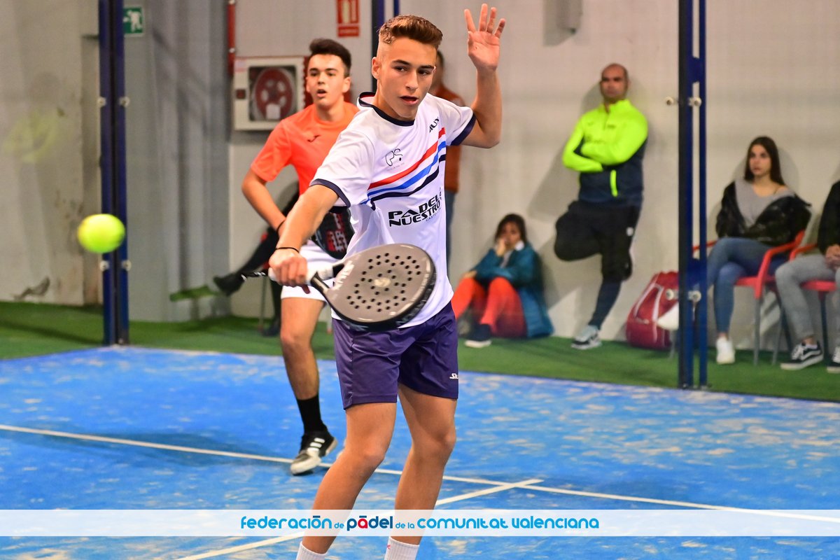 PadelCV's tweet photo. 🆙 Disponibles las fotografías del #MasterCV2019 y del #MasterMenoresCV2019 📸
Entra en el enlace y búscate 🧐
👉🏼 https://t.co/m3fut2MDV8
📍 @blupadelindoor https://t.co/V9TDMFNZxY