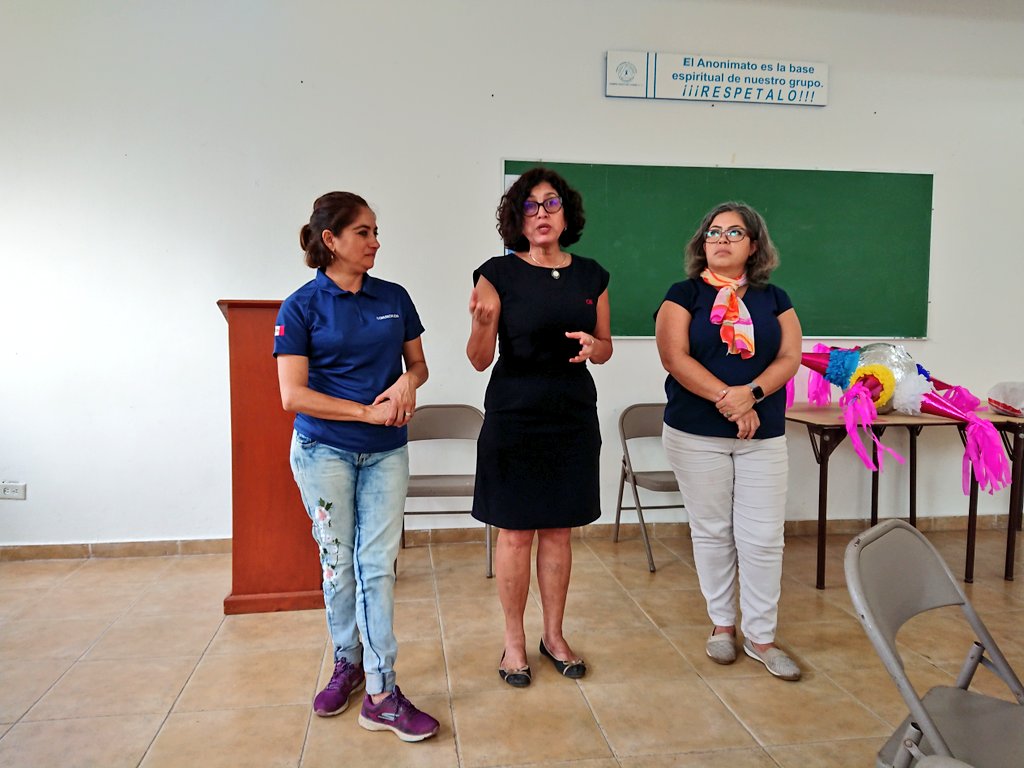 alexruiz007's tweet image. 12va Sesión del Comité Promotor de la Responsabilidad Social Empresarial #AliaRSEQRoo celebrado con los niños de @ciudadalegria
No hay amor más grande que darse por completo a los demás!