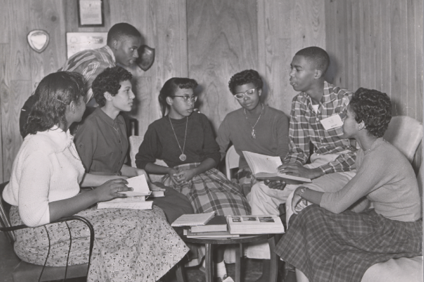 dstinc1913's tweet photo. In 1957, the first Grand Chapter Delta Christmas Party was held as a fundraiser for the "Little Rock Nine" - raising well over $3000 in support of the students. The Christmas Party remains an annual service opportunity offered during the holiday season. #HeritageMoment #DST1913 https://t.co/KkfyojW0KB