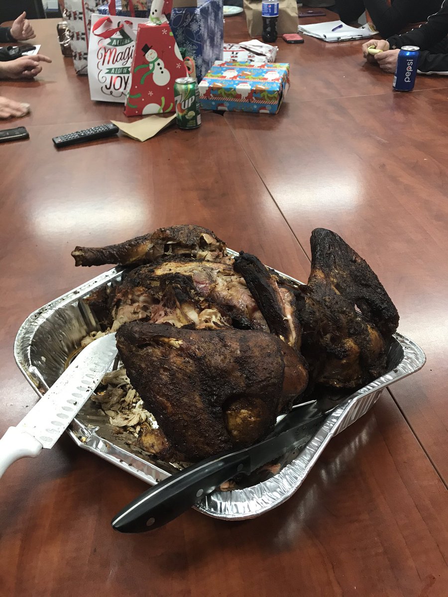 DS Holiday Extravaganza with gift exchange <a href="/3101/">CINDY DAILEY</a>!  22lbs of a Traeger smoked turkey and homemade sides from the team.  Happy Holidays to this fantastic leadership team. <a href="/Jbittsvikings/">JB</a> <a href="/JeffGroomsHD/">Jeff Grooms</a> @BobRoweDHRM255 <a href="/ColeWagner897/">Cole Wagner</a> <a href="/Nellie95509475/">Nellie</a> <a href="/Paul_James80/">Paul James</a>