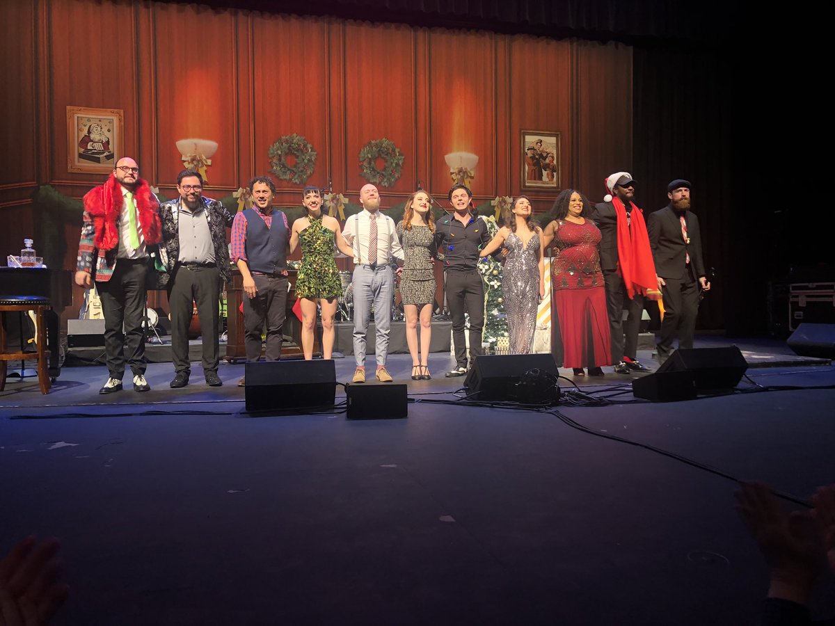 MamaWeldy's tweet photo. Awesome evening in Decatur IL with @PMJofficial I have never seen anything like it. Talented and energized people! #pmjtour #glendaraves https://t.co/i7DWvN80lZ