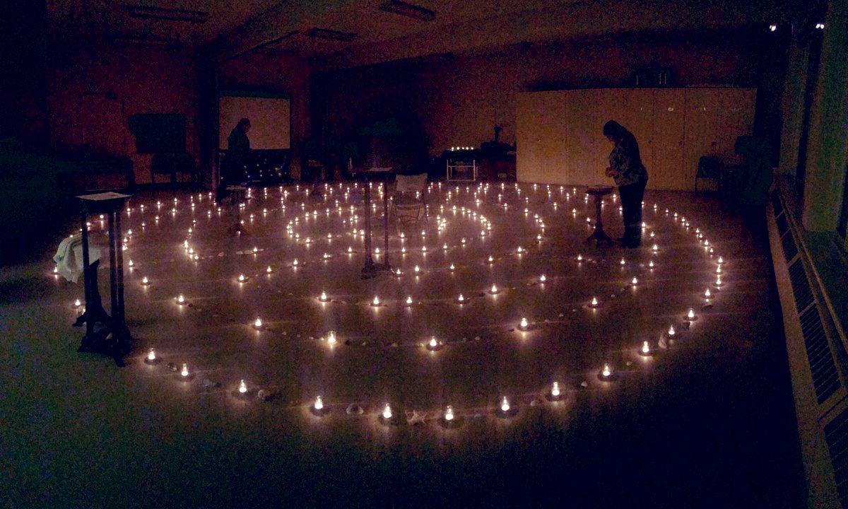 itsjustkevy's tweet photo. A beautiful space is available to you for prayer or quiet contemplation this evening. Come by @StAidansLondon between now at 9 pm and walk the #AdventLabyrinth https://t.co/SzFW3csDm8