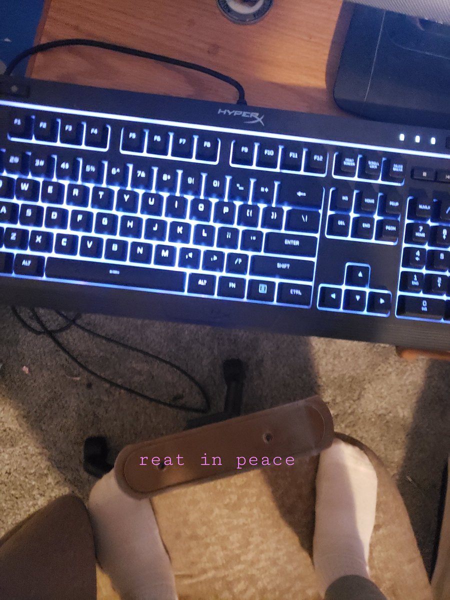 DSRDASH's tweet image. Tip don't smack you key board