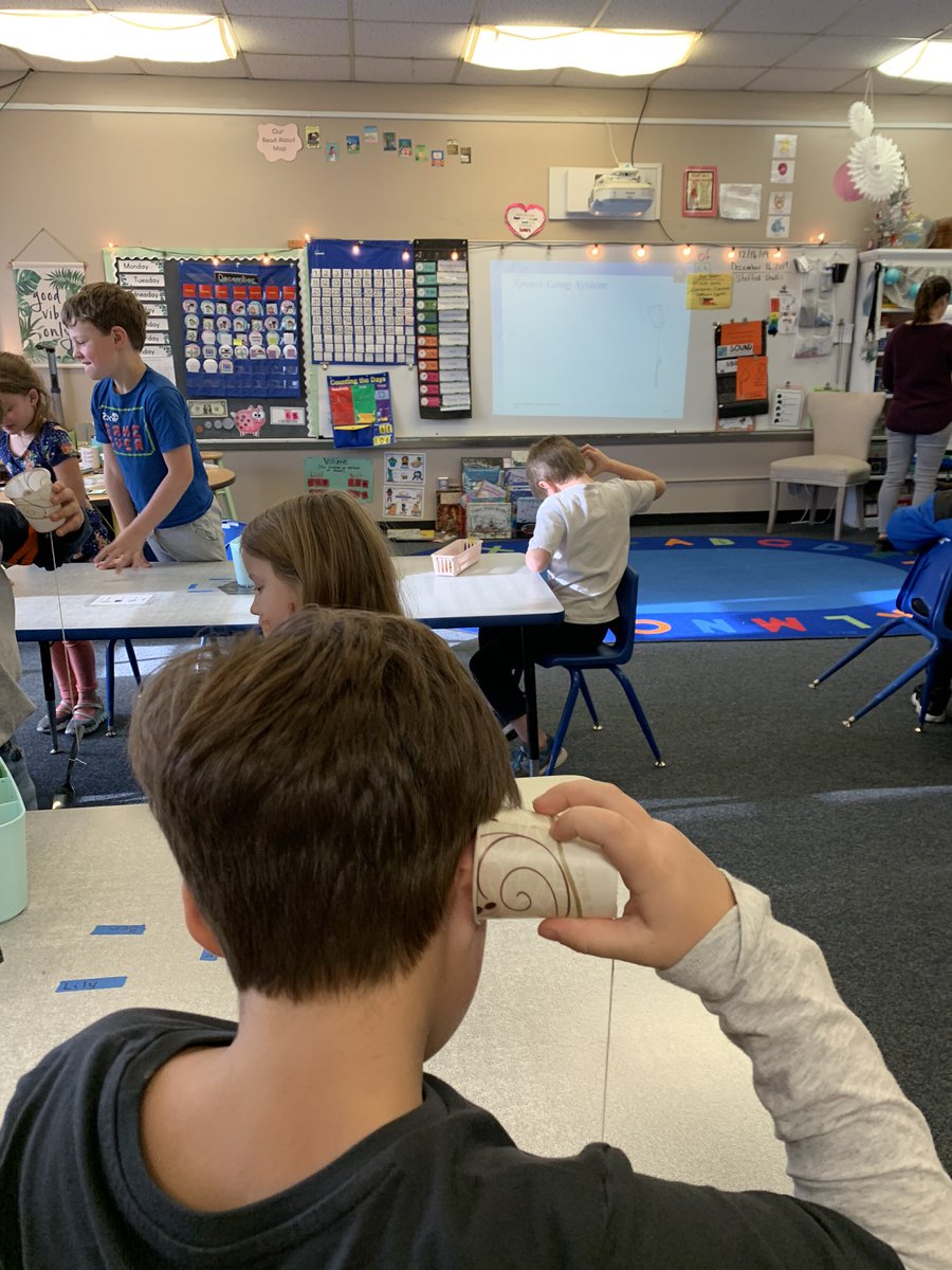BassettsFirsts's tweet photo. The third part of this investigation was to figure out how sound gets from the source to the receiver. We used spoon gong systems to help us identify how to make loud and soft sounds. #csdvt #csdscience #umschamps #iteachfirst #NGSS https://t.co/2DdHleNJmO