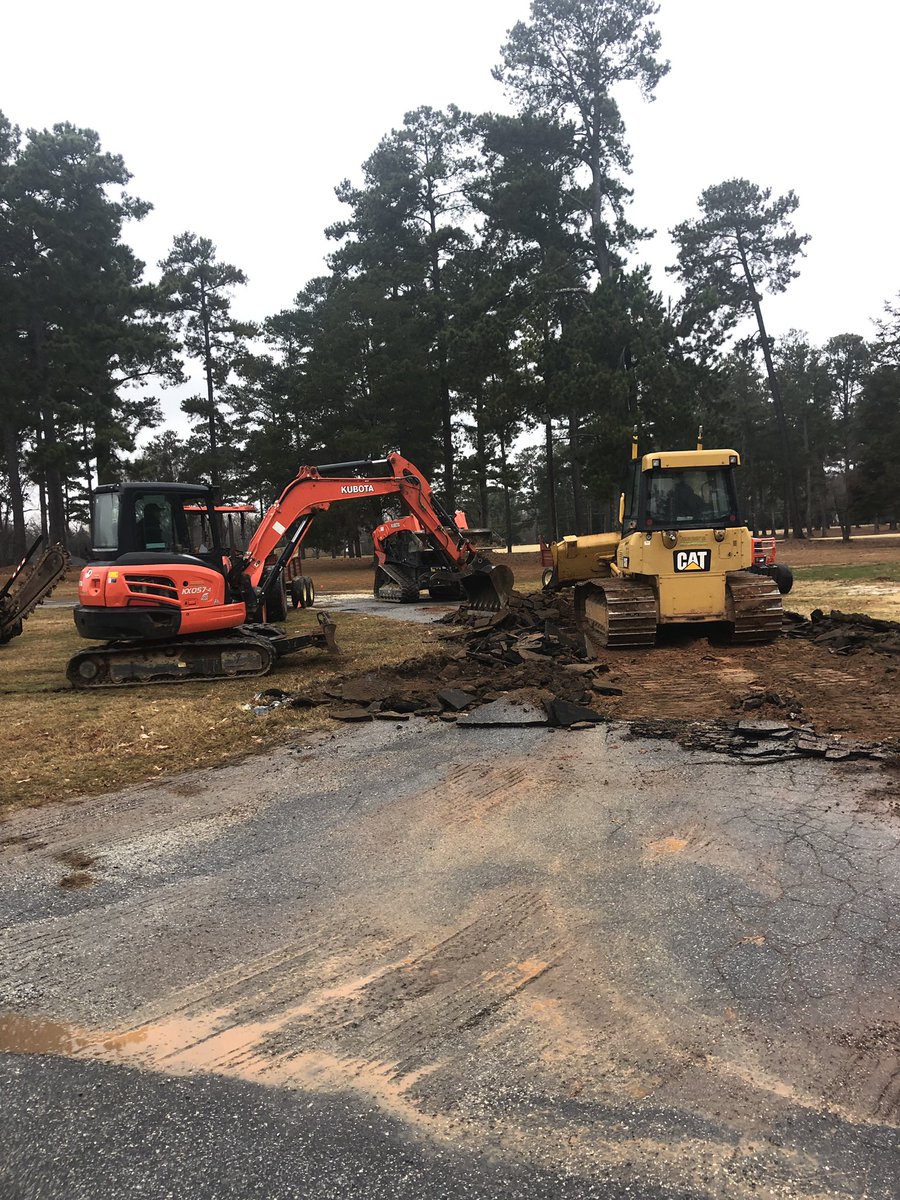 envlandgolf's tweet photo. Construction of Fox Run Country Clubs new practice facility moving right along...when the weather allows! https://t.co/WKK4hmgA9E
