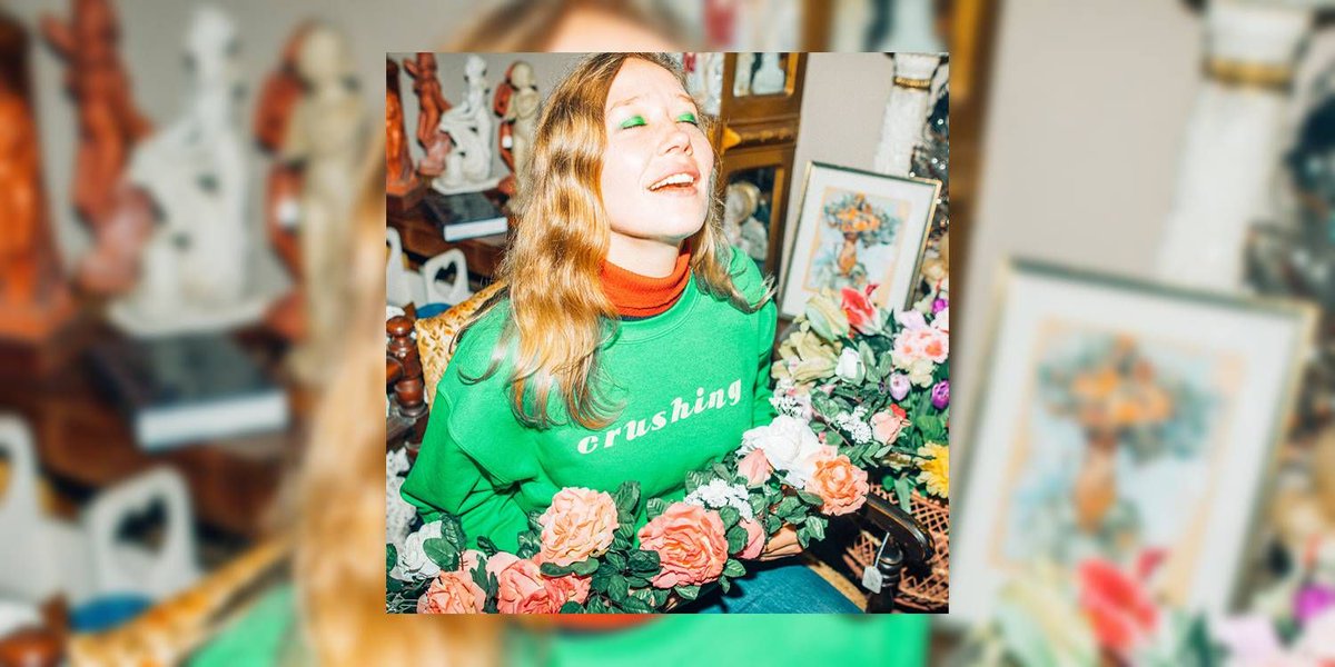Albumism's tweet image. #JuliaJacklin's "Pressure To Party" from her album 'Crushing' is included among our selections for the 100 Essential Songs of 2019 | WATCH the video via our special year-end playlist here: bit.ly/38w3FOo @JuliaJacklin