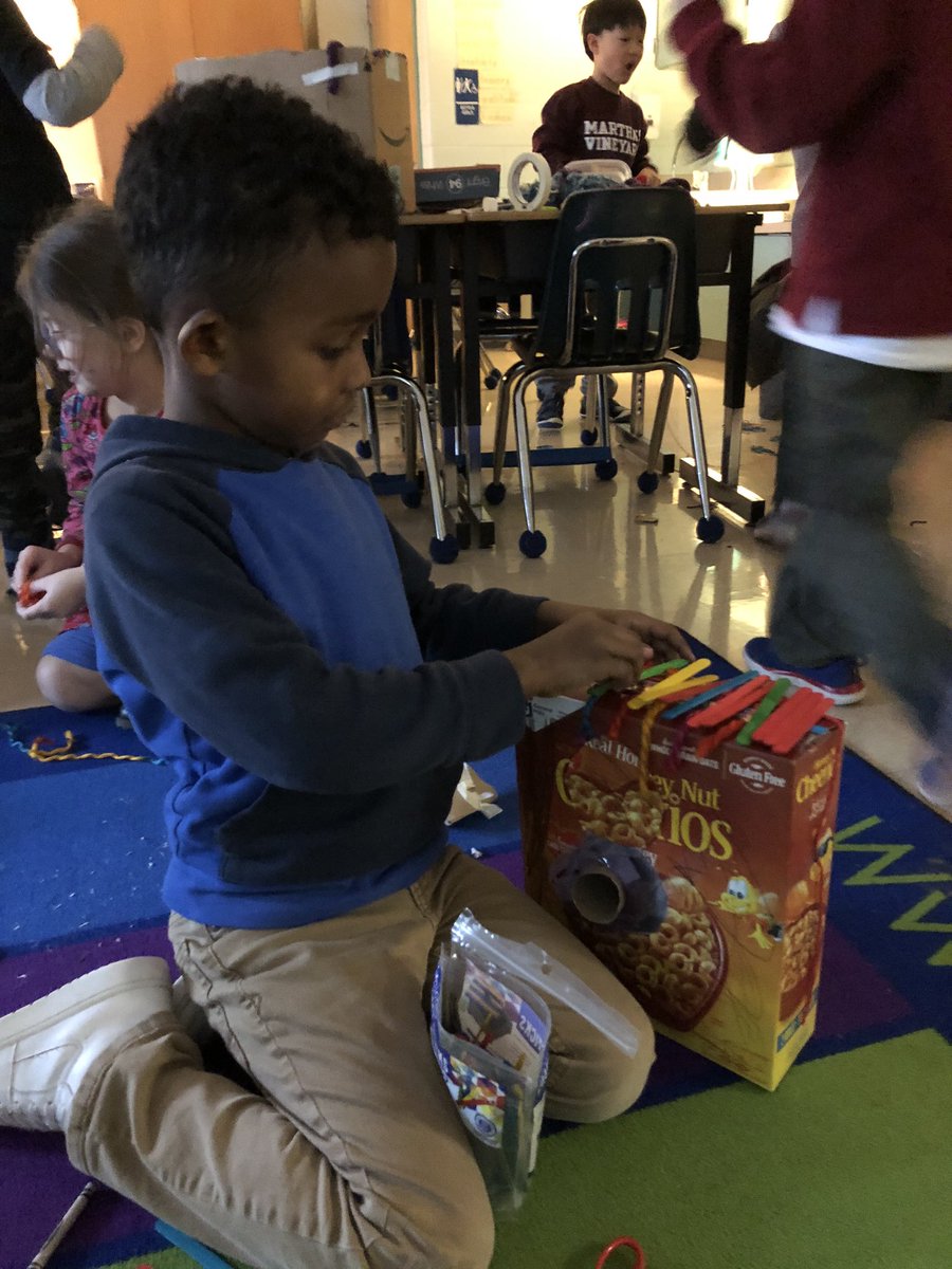 CPES1stGrade's tweet photo. Working on our science PBL to create birdhouses for our local community that take care of birds’ needs in winter! #cpesbelieves in real world problem solving #pblinfcps https://t.co/gbO1S3Uil4