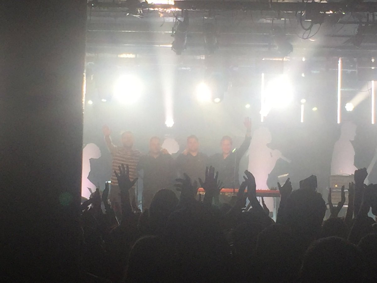 alicubitt's tweet photo. @Scouting4Girls you never disappoint what an amazing show https://t.co/9v8ZzdtUNX