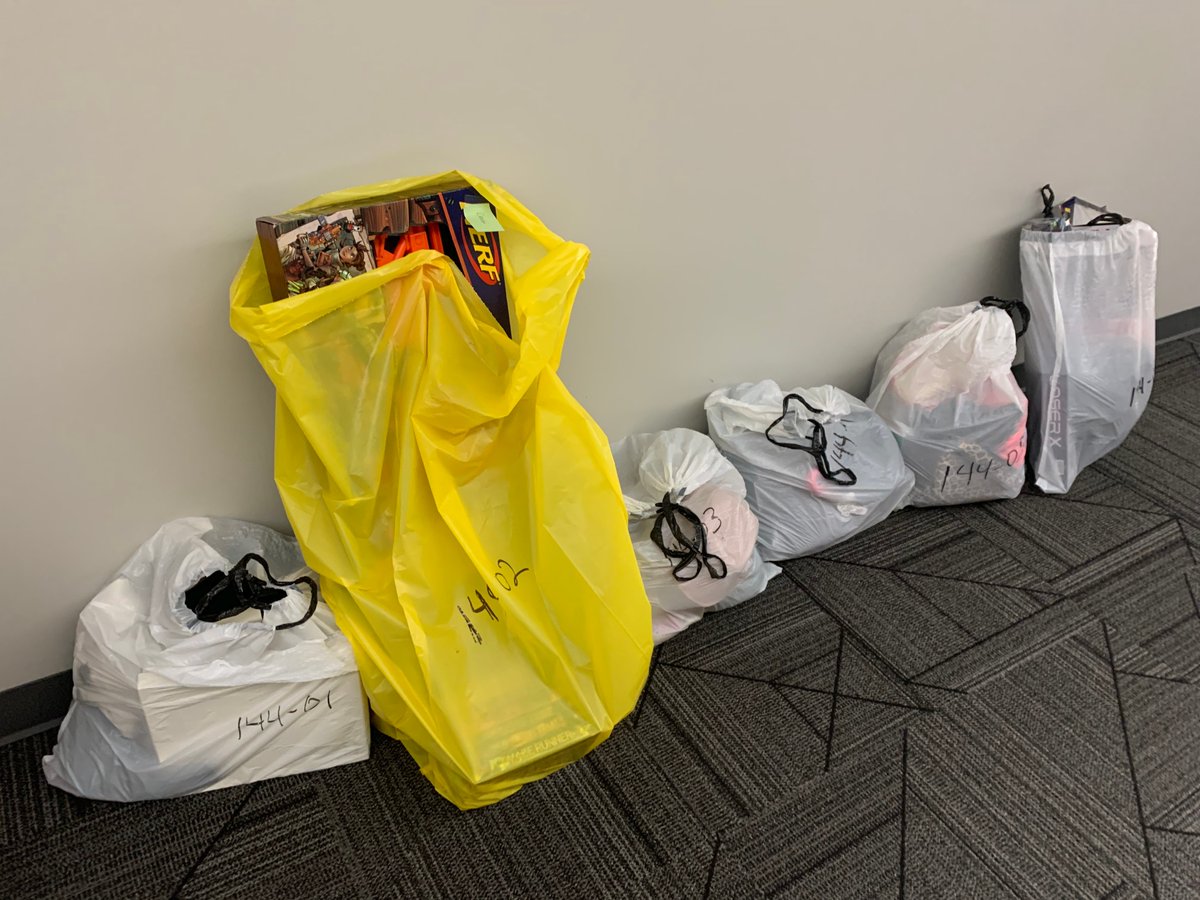 LEAGUE_ATTKC's tweet photo. We adopted families from #FosterAdoptConnect for the holiday. We love how generous our members are! #GivingBack @LEAGUEatATT #lifeatatt https://t.co/sZAG38LeWw