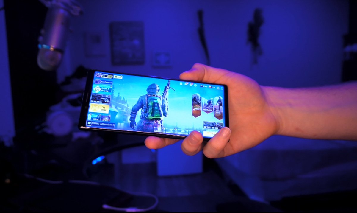 HawksNest's tweet image. Hey guys I teamed up with @SonyXperiaUS to do a giveaway for my upcoming @PlayCODMobile stream. I tested some CODM games on it and it runs CRAZY smooth!

Lucky for you guys, I'll be giving it away to 1 lucky person. Just like, RT, and follow me to enter :) @WSOE #CODMobileWSOE