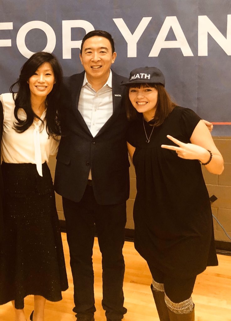 MysticSephtis's tweet image. I’m jus gonna leave this here. I’m too happy looking at it. Sighhhh 💕 Evelyn was beautiful and Andrew is a confident dude. He signed my hat y’all. @AndrewYang I hope we win the starwars event! #YangWeek #YangGang2020 #YangGang #YangGang2020 #YangGangLove #AndrewYang