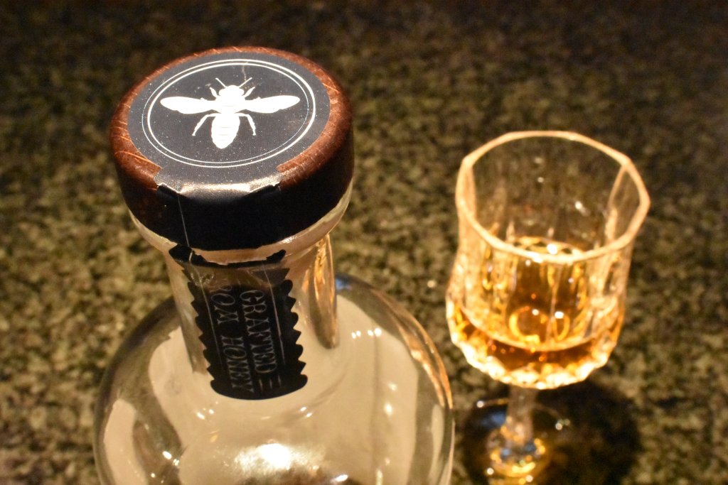 winellama's tweet image. Krupnik, Spiced Honey Liqueur, Wayward Distillation House, Courtenay, BC, 40% abv, C$35, 375 ml winellama.com/2019/12/17/kru…