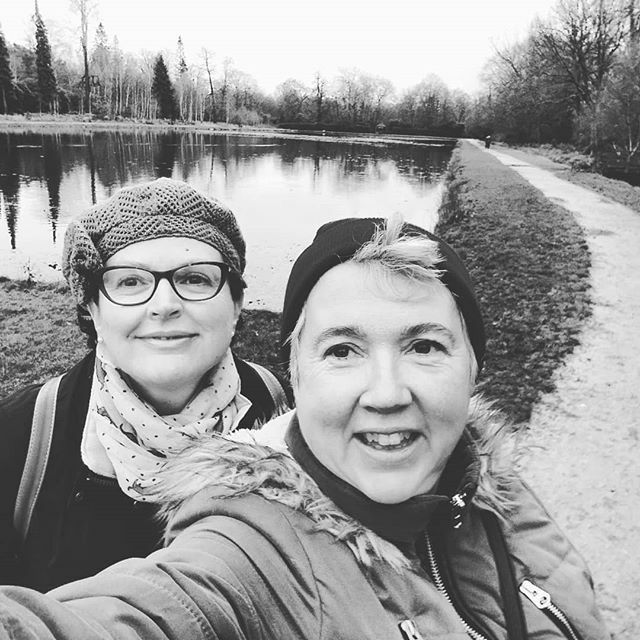 DCarr_Designs's tweet image. #networking with the lovely and delightful @siobhansoundandreflex for a walkie talkie around the cow pond! We met at @realnetworkinguk - a great way to get to know each other and our businesses a lot better. ift.tt/38IzUtW