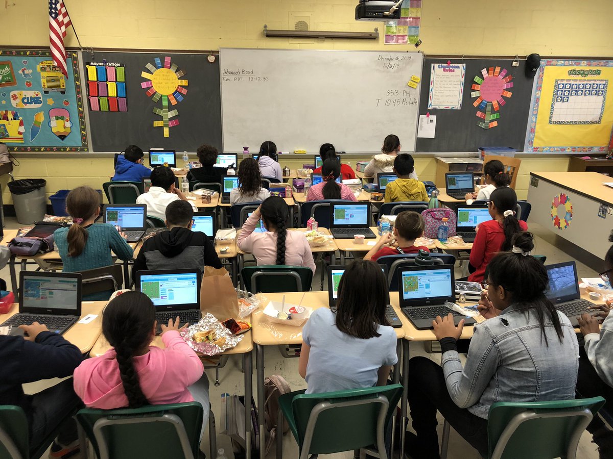 StaceyArvanites's tweet image. #CodingClub25 is back in session!! Can’t wait to see what’s coming...@25Lafayette #CSforAll @codeorg