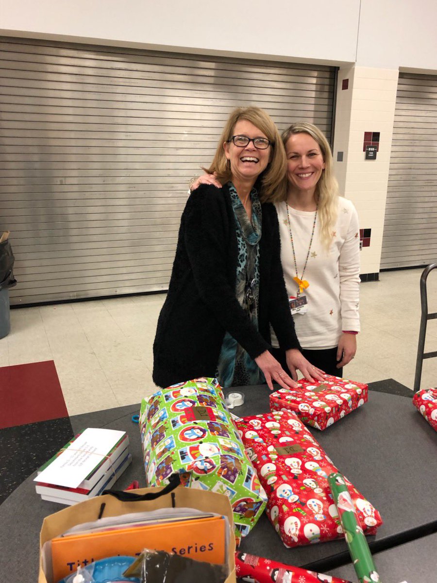 #celebratekindness #community #giveback #holidaymagic