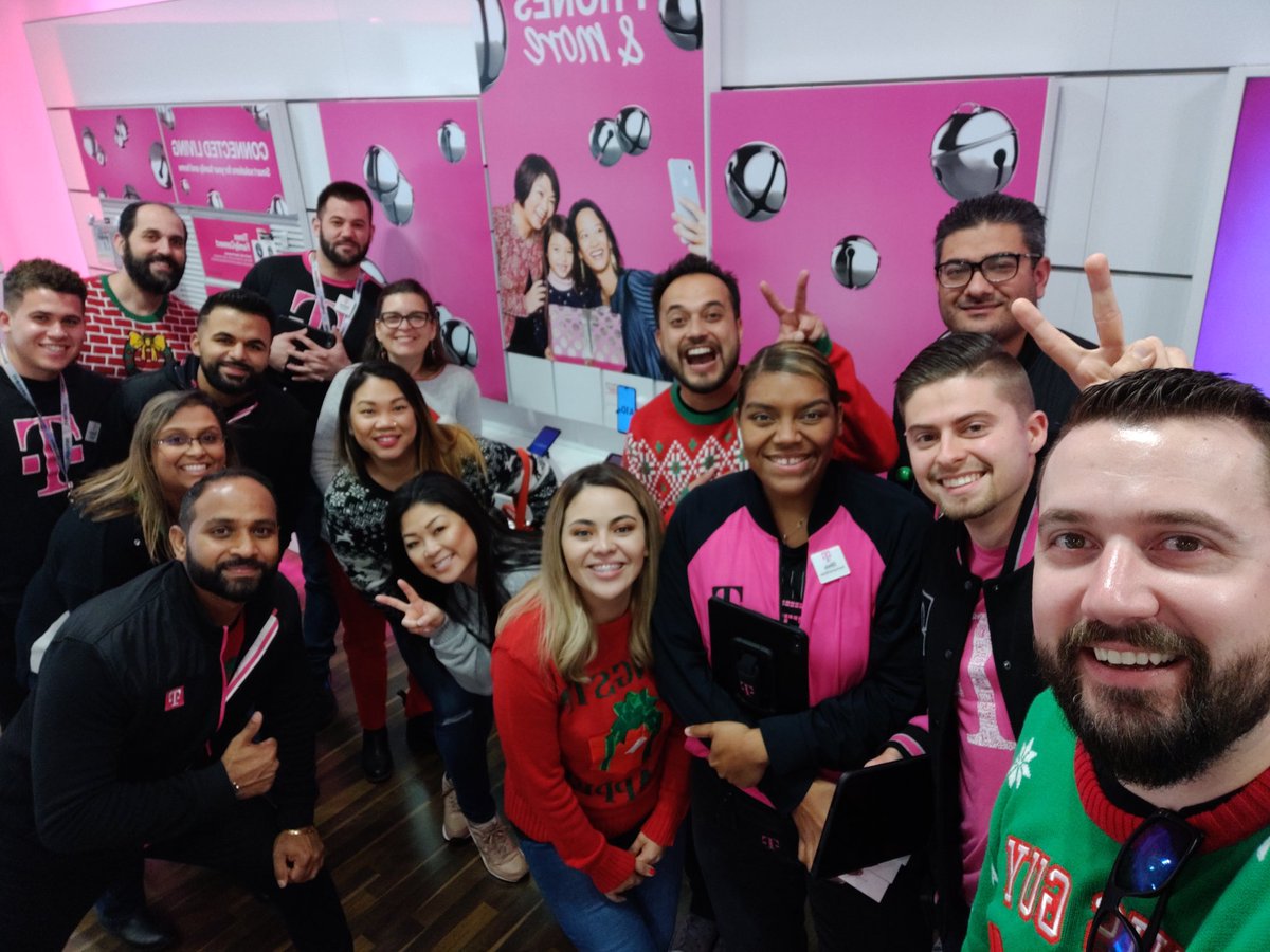 Well Hellooo Team Reed!!!! #HappyHolidays #JollyFun #SouthSac #YearOfCP #UglySweater #FindTheGrinch #FollowtheMagentaRoad @LeslieJohn214 <a href="/DerrickSeay1/">Derrick Seay</a> <a href="/livlopezwill/">🥰</a> <a href="/gjimene7/">Guadalupe Jimenez</a> <a href="/LT_ltran3/">Linda Tran</a> <a href="/_nmontalban/">Nicole Montalban</a> <a href="/ravinita28/">Ravinita Prasad</a> @adamnlara <a href="/s_salhan/">Sunny Salhan</a> <a href="/navdeepdosanjh/">Navdeep Dosanjh</a> <a href="/itspizzletime/">Paul Shalhout</a> @King_Tabish24