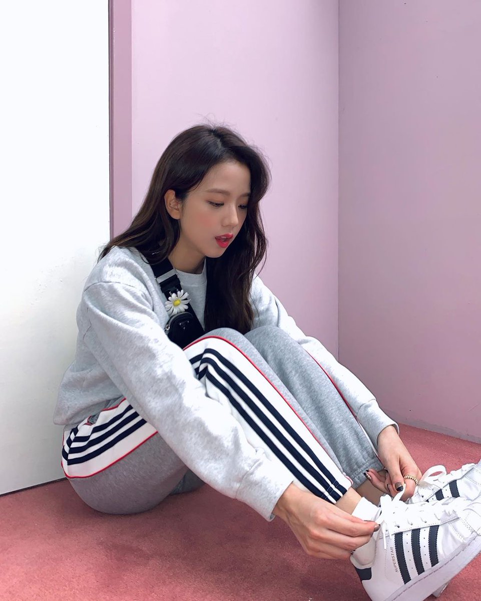 แมวชมพู 🐱🐾 I'am ANY 🦋 tweet media