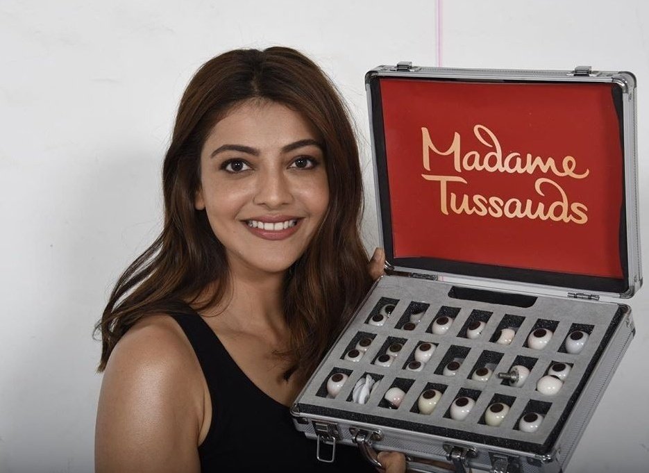 One and only South Indian Actress @MsKajalAggarwal to get her own wax statue 😍.
#MadameTussaudsSingapore
Proud moment for every #Kajal fan 🙌😘. Love you Darling 😘♥️.
#KajalMadameTussauds