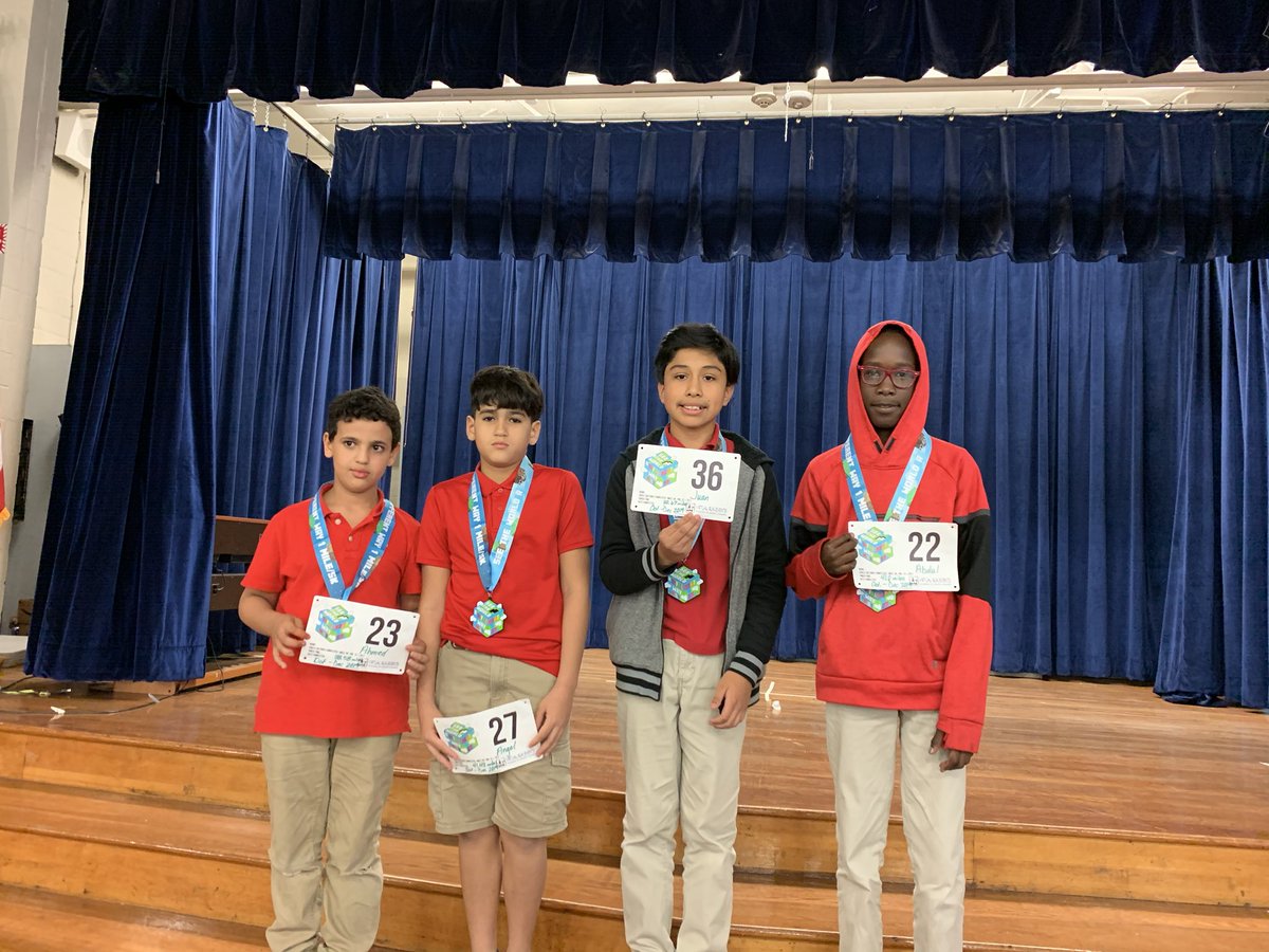 bryan_q101's tweet image. ⁦@SuttonES_HISD⁩ Running Club, Top Runners, received their Medals today to close out the end of this semester with 30-40 Miles ran. Running Club starts again January 6, 2020! #SuttonBears 🐻 ⁦@MHill_HISD⁩