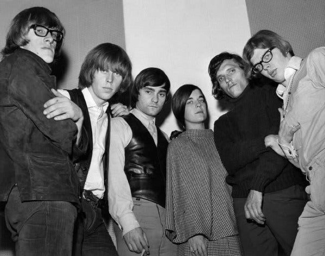 CFloydstock's tweet photo. Jefferson Airplane, 16/12/1965, formação original, com Signe Toly Anderson (pré-Grace Slick)...
Boa Noite.
#jeffersonairplane #signetolyanderson #graceslick #acidrock #bluesrock #psychedelicrock #classicrock #rock #music #musica #confrariafloydstock #boanoite #goodnight https://t.co/1xK0OvHO6B