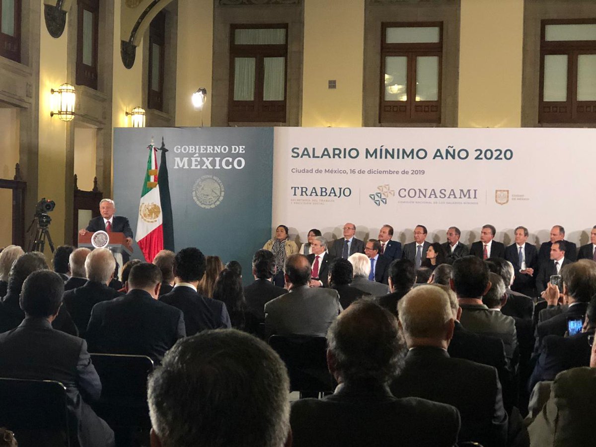 CTMPuebla's tweet photo. Agradece el Señor Presidente @lopezobrador_ 🇲🇽 a Empresarios y Sindicatos, Apoyo para Lograr este Incremento del 20% Directo al Salario Mínimo: "Hoy es buen día, estoy consciente de que falta mucho pero vamos retomando el camino hacia progreso con justicia" Afirmó. #YoSoyCTM 🇲🇽 https://t.co/sHcXypwQPI