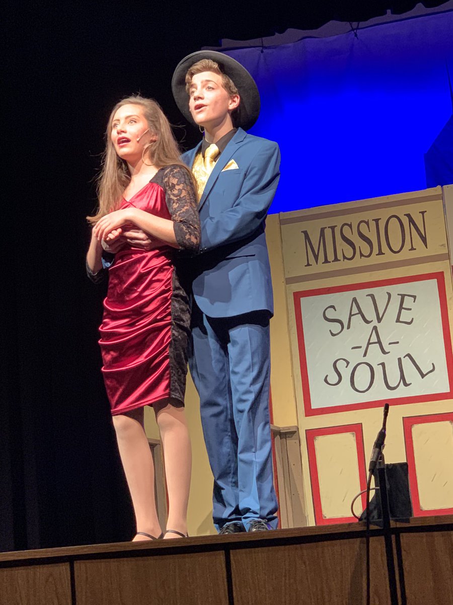 BaLiO_Science's tweet photo. Congrats to my Ss who were in Guys &amp; Dolls! You were amazing 👏🏻👏🏻 So proud of you all! 🎭 @BRMSbulldogs @BRMSTheatre https://t.co/wwOeog6bW1