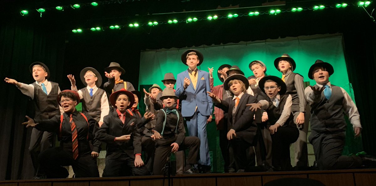 BaLiO_Science's tweet photo. Congrats to my Ss who were in Guys &amp; Dolls! You were amazing 👏🏻👏🏻 So proud of you all! 🎭 @BRMSbulldogs @BRMSTheatre https://t.co/wwOeog6bW1