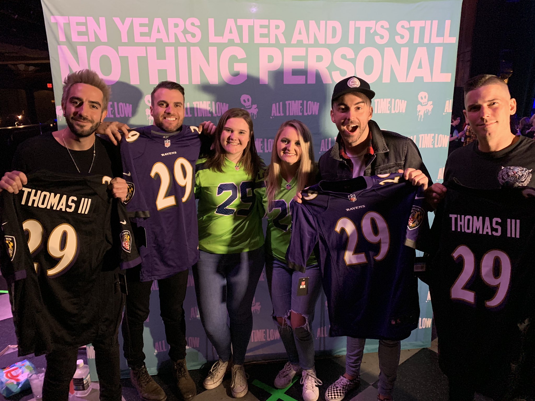 Earl thomas cheap iii shirt