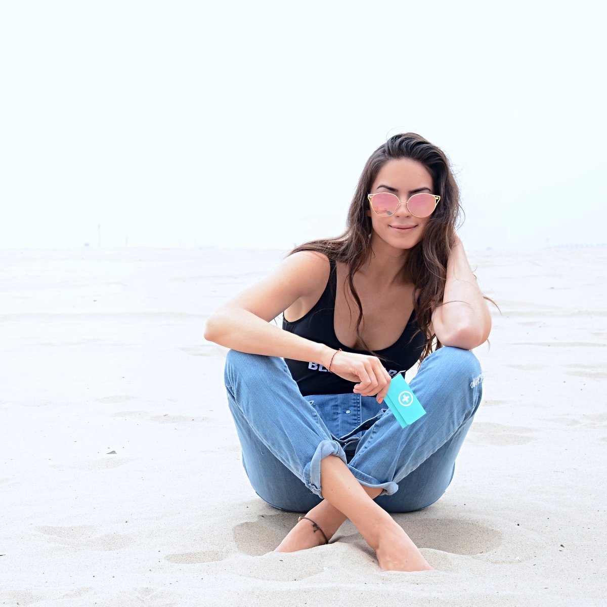 A new serum is on it’s way... hang on tight for the launch! ⚡️

#rescueskin #newyear