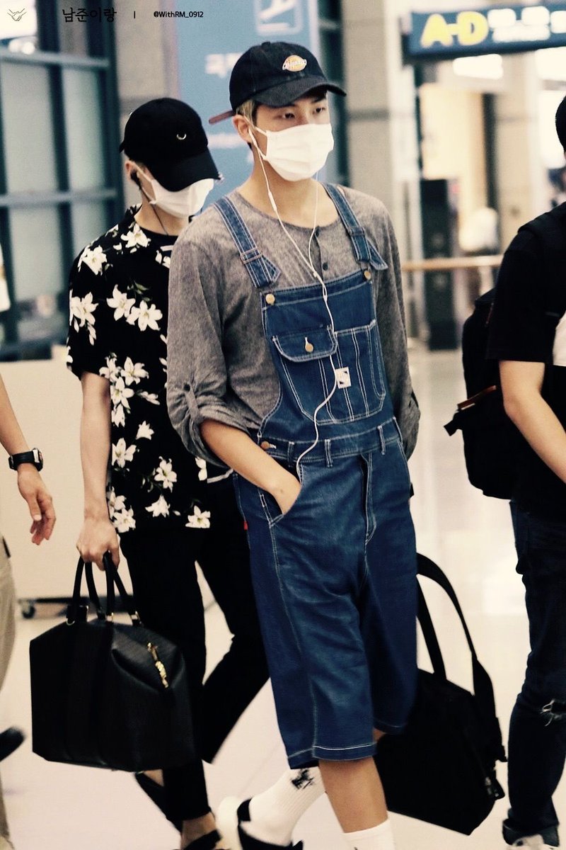 LilBitofTae's tweet photo. Thread of the Day: Better late than never! It’s #softweek and I’m starting off with some uber softness with Bangtan in overalls! #TOTD #BTS #Namjoon #Seokjin #Yoongi #Hoseok #JIMIN #Taehyung #Jungkook https://t.co/S9fGLMr65Q