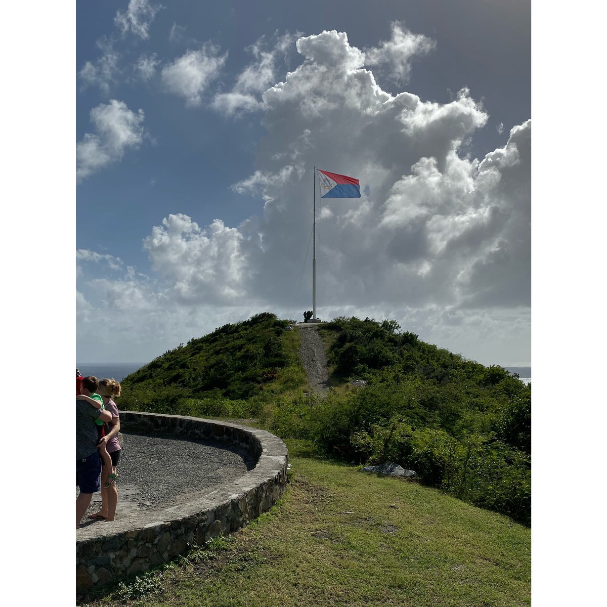 AdeAdesinaink's tweet photo. Day out. #residency #research #collaboration #stmartin #beach #sunshine #caribbean #headmadefactory #artistinresidence https://t.co/IqXmwfzIdR