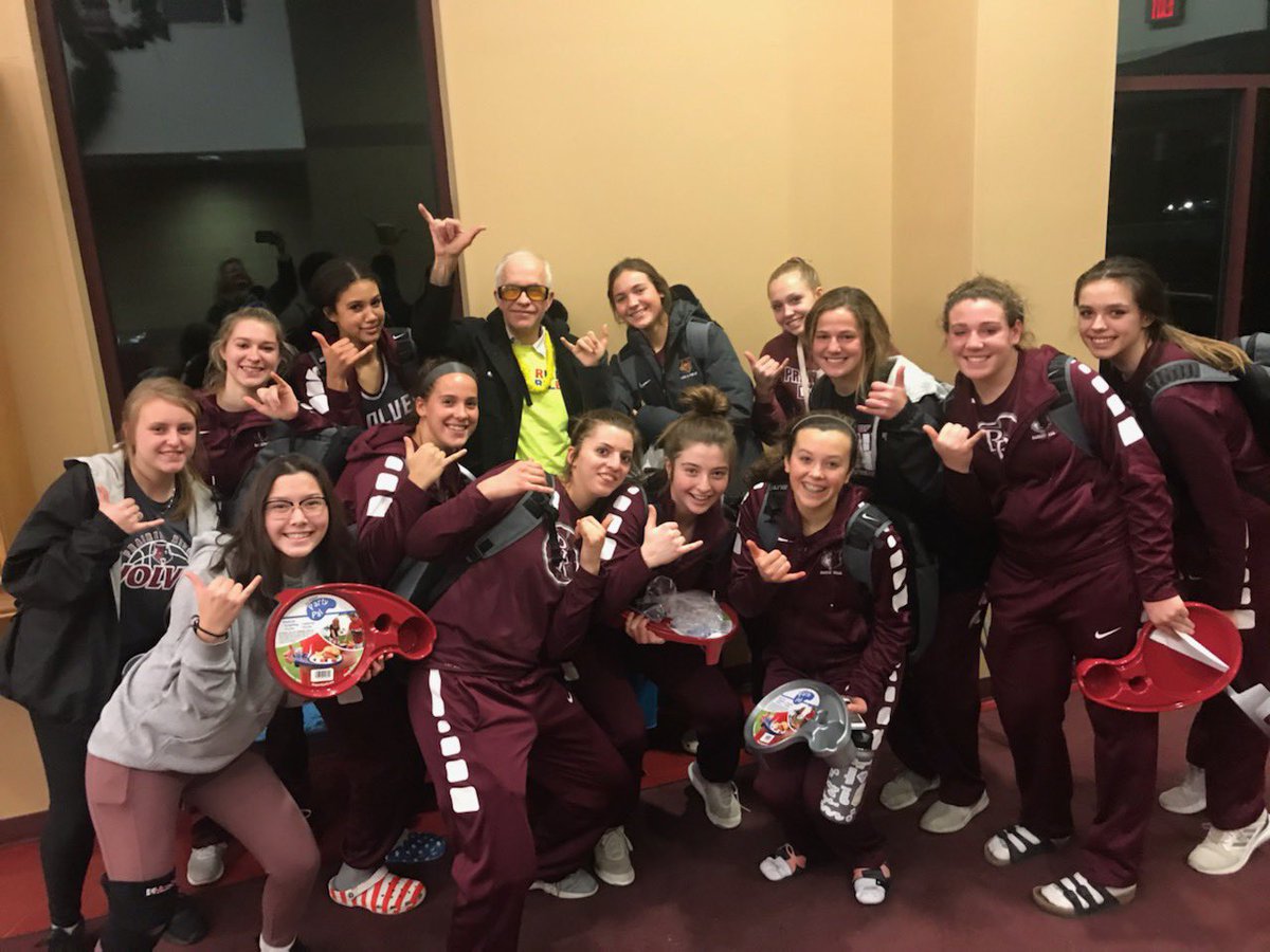 PrairieRidgeGBB's tweet photo. Thanks to Superfan Steve for helping us celebrate a W! Varsity beats RB tonight thanks to a 32-10 second half. Final: 55-43. #PartyPals #HangLoose #FIWE #Cheerios https://t.co/Kr9GnCXKRN