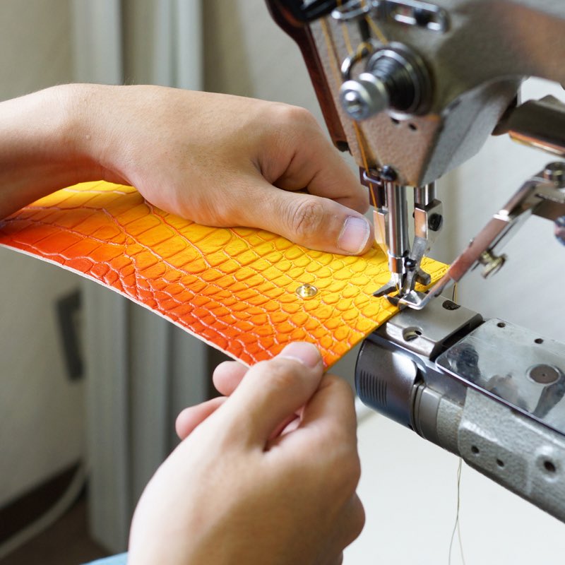 Abcミッケ 朝日放送テレビ公式通販サイト お札を折らずに収納できる コンパクトで大容量な財布の紹介 京都発ブランド財布 ｃｏｔｏｃｕｌ T Co Tsnwwyvaph Tv通販 せのぶら本舗 で購入できます 詳細はプロフィールのurlから コトカル