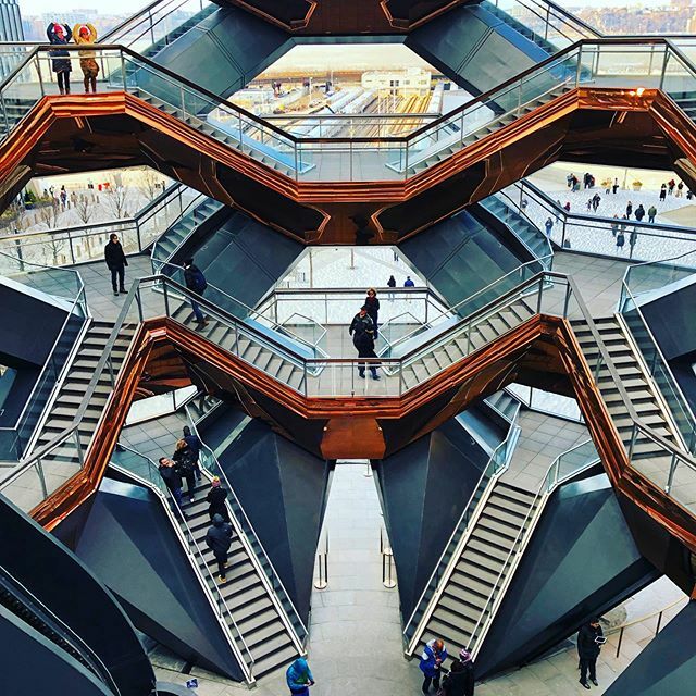 Designer_Frolic's tweet photo. I love symmetry. 〰️#globalfashionista #thevessel #hudsonyards #nyc https://t.co/yDvgBMC1HQ https://t.co/nw8HWSGzWx