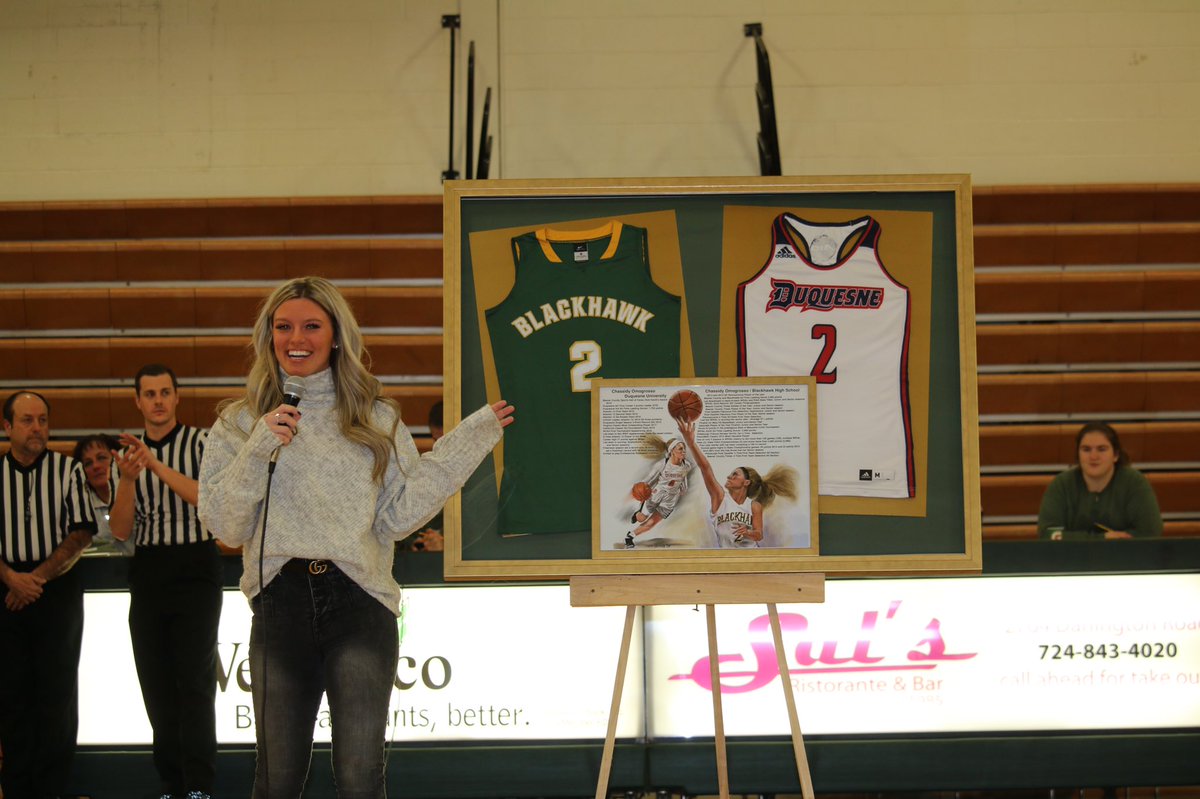 coachlodovico's tweet photo. What an awesome evening to celebrate the spectacular career of Chassidy Omogrosso! Thank you to all the fans who came out to support! Great moment for our program and Chassidy! Not going to lie I was tempted to throw a uniform on her! 😂 https://t.co/zJpARGW9VG