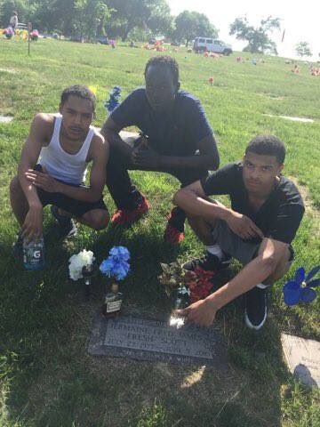 DQDaDemon's tweet image. Diss My Manz Who In Peace Then You Will Visit Them 👿😤🔛⛽️ FP Shit ⚠️
#LLKP #LLJUSTO #GWK #FREEDAP 

youtu.be/Wr9a5m-jr-I
youtu.be/829C1mHslrg
youtu.be/HJwrVd_j7KE
youtu.be/FFJltTTq4wI 
youtu.be/HHTqujB50G0