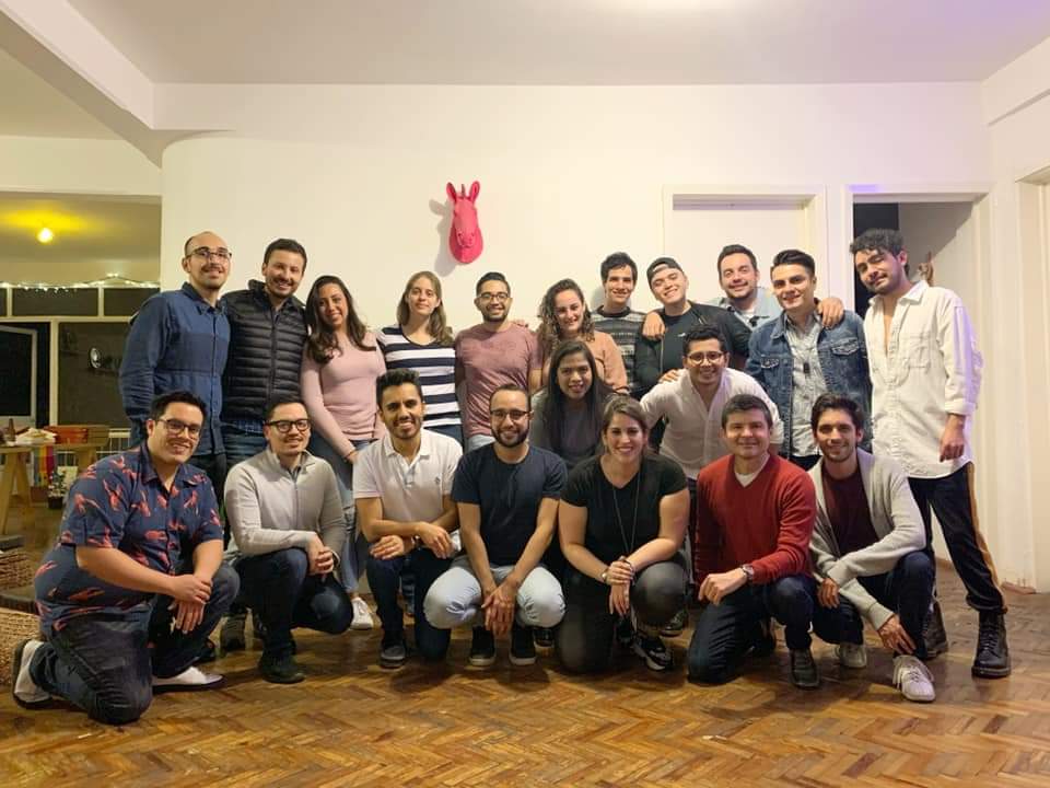 RafaGalvanLopez's tweet photo. Se trata de crear comunidad para que al caminar juntos podamos ir exigiendo muestra libertad al unísono.
#GRunning #Tenor #EQUAL #Gay #Comunidad #LoveIsLove https://t.co/VyFHEK8ByN