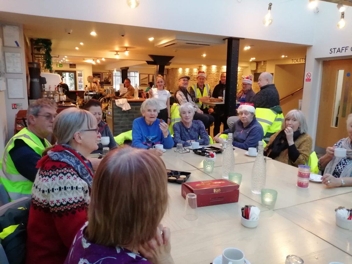 Well a total of 17 turned out yesterday 😇🎄🚮💚 thank you to all our volunteers for a great year! We will continue in 2020 🥾🚮💪 merry Christmas &amp; happy NY all! Thank you <a href="/TheKinderton/">TheKinderton</a> for your hospitality 👌 <a href="/ourmiddlewich/">Middlewich</a> <a href="/KeepBritainTidy/">Keep Britain Tidy</a> #middlewich #litter #volunteers