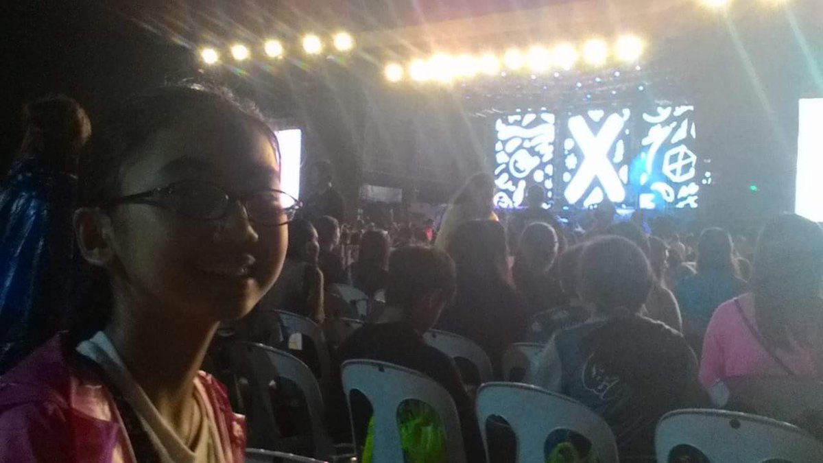 kathryncruuz's tweet image. my first ever concert na napuntahan quoh 
#ilove1d HAHAHAHAHAHAHAAHA