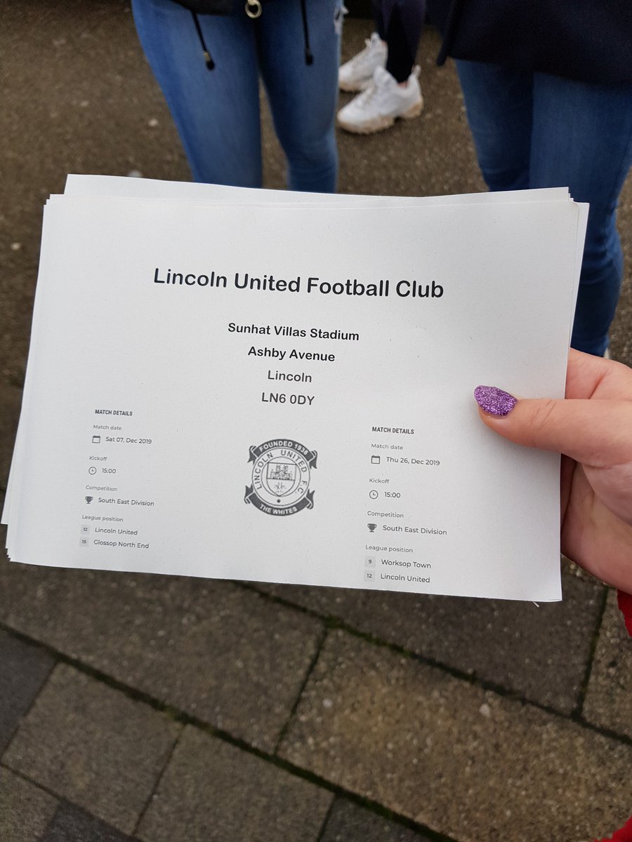 ClaudiaSima2's tweet photo. Join the @LUFCStudentDay today on campus! They are promoting the Lincoln United Football Club and up and coming matches @LincolnUnited @LincolnUnitedFC 
@UoLBusiness @UoLtourismevent @unilincoln #eventsmanagement #sportsmanagement #commitedtothecause #sweets https://t.co/T3NnTf0a28