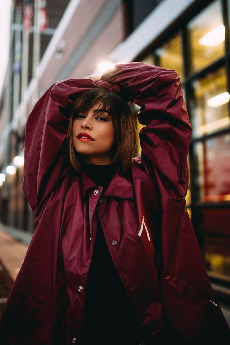 IdeasSize's tweet photo. 2020 winters – Plus size windbreaker for women https://t.co/sfHQBvRi5k https://t.co/XGCk5CP3p6