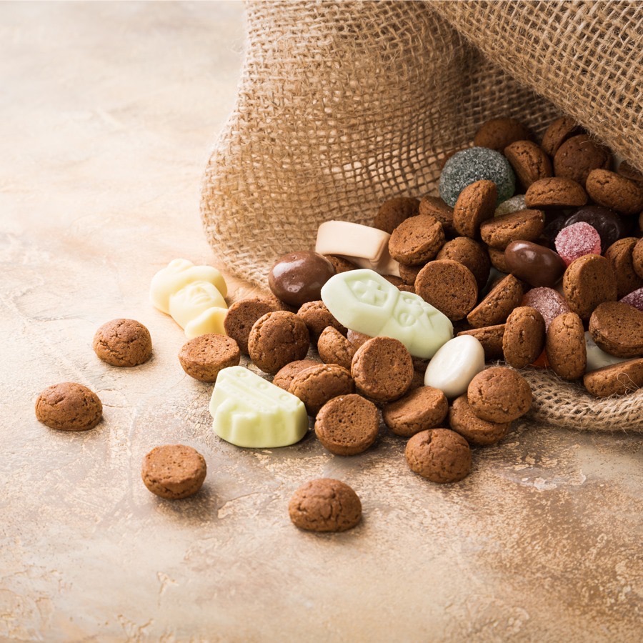 Vanavond pakjesavond! Hebben jullie er al zin in? Namens ons allemaal een hele gezellige avond gewenst!