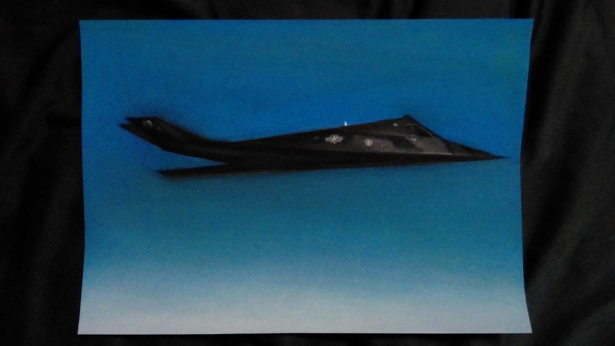 結城るい على تويتر パステル パステル画 Pastel アナログ絵 芸術の輪 F117a Nighthawk ステルス Illustration の紙にパステルでf 117aナイトホーク