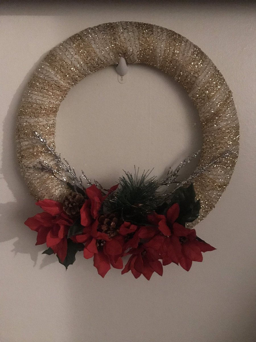 This is me Christmas crafting for the first time in history 😂 not 💯 done but I’m so impatient lol