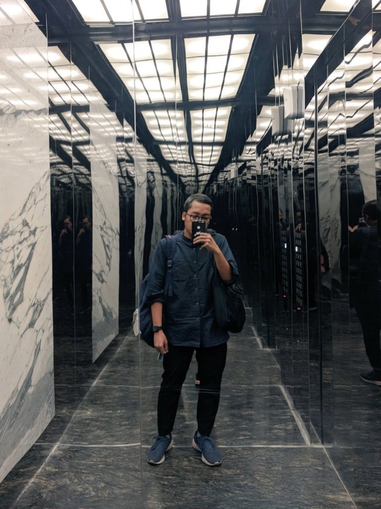 dimasharyow's tweet photo. @yoshu_sudarso @the_nextdev Agak rapihan kerana meeting biar dikira desainer bener #TheNextDev2019 https://t.co/NIgF7K1Ojy
