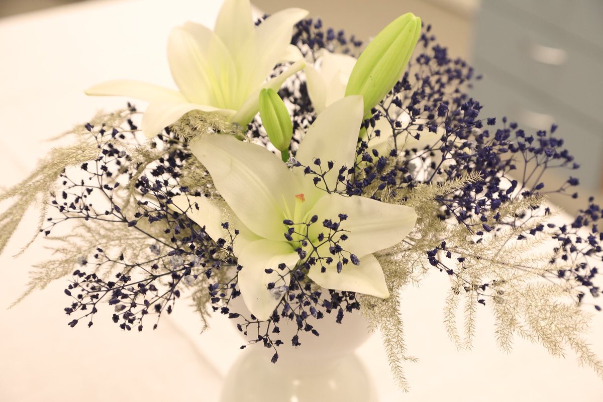 Kiitos kaikille asiakkaille kauniista sanoista ja kukista OLO-apteekki Bothnian avauspäivänä eilen! #apteekki #apotek #oloapteekkibothnia #pietarsaari #jakobstad