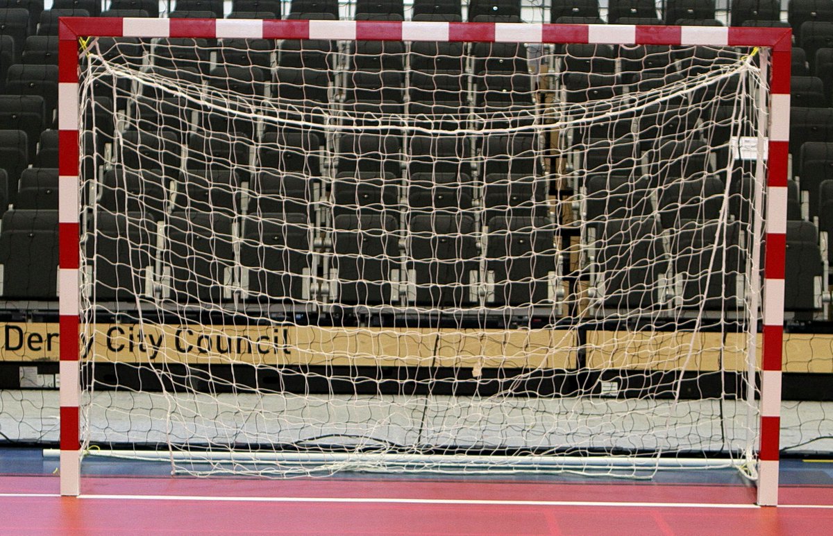 englandhandball's tweet photo. Handball fact! Did you know @Arsenal Interim boss @freddie is a talented handball player who was called up to the Swedish Under-15 side! @hlandslaget https://t.co/xvSmpHJ2w0