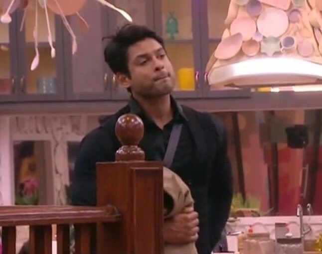 bornJAAT's tweet image. He doesn&apos;t need anyone&apos;s help
He doesn&apos;t need anyone&apos;s support

He is a champion, HE IS A WARRIOR

ALREADY LEARNT TO FIGHT ALONE 

And his name is Sidharth Shukla

#KeepGoingSidShukla 

@OfficialSidFC @sidharth_shukla