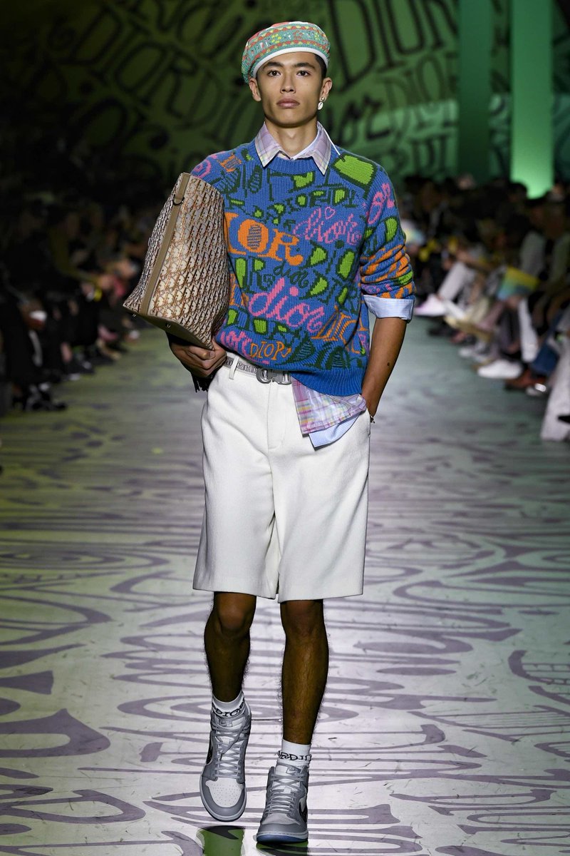 The Fashion Post ザ ファッションポスト メゾンのヘリテージとサーフカルチャーのサイケな融合 ディオール メンズ フォール コレクション T Co 3il5kl2i The Fashion Post ザ ファッションポスト メゾンのヘリテージとサーフカルチャーのサイケな融合 ディオール メンズ フォール コレクション T Co 3il5kl2i