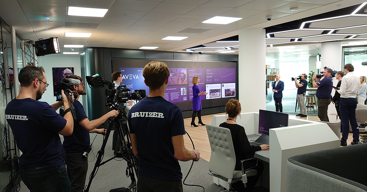 AVEVAGroup's tweet image. Employee engagement is at the heart of what we do, and that is why we hosted our regular, global live event this week at our new London office, our most innovative location. The leadership team connected with almost 5,000 colleagues from across the world. #colleagues #engagement